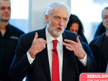 El líder del Partido Laborista, Jeremy Corbyn, durante su discurso de este jueves en Wakefield (Reino Unido).