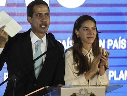 Juan Guaidó y su esposa Fabiana Rosales. / Vídeo: España reclama elecciones en Venezuela.