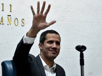 Guaidó, en su reunión con los sindicatos del sector público. En vídeo, Guaidó dirigiéndose a los empleados públicos.