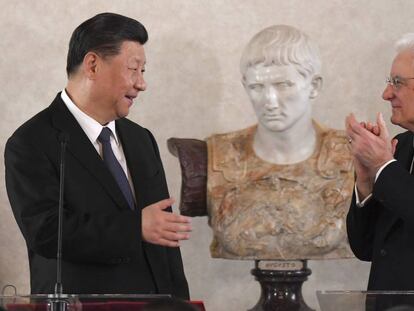 El presidente chino Xi Jinping y el presidente italiano, Sergio Mattarella, en Roma el 22 de marzo de 2019. En vídeo, el presidente chino vuelve a Italia diez años después de Hu Jintao.