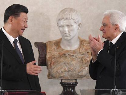 El presidente chino Xi Jinping y el presidente italiano, Sergio Mattarella, en Roma el 22 de marzo de 2019. En vídeo, el presidente chino vuelve a Italia diez años después de Hu Jintao.