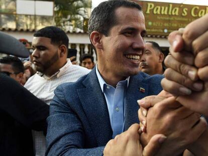 Juan Guaidó, en un acto con simpatizantes este viernes en Caracas.