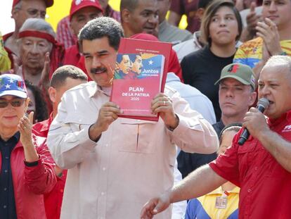 Nicolás Maduro, a la izquierda, y Diosdado Cabello este sábado en Caracas durante un acto chavista.