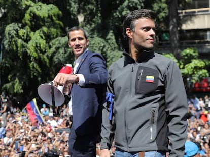 Juan Guaidó y Leopoldo López durante la manifestación de esta mañana en Caracas.