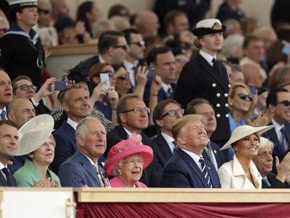 Emmanuel Macron, Theresa May, el príncipe Carlos, Isabel II, Donald Trump, el presidente griego Pavlopoulos, Theresa May y el primer ministro danés Mark Rutte este miércoles en Portsmouth (Reino Unido).