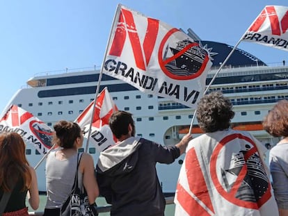 Vecinos de Venecia protestan el pasado domingo tras el incidente con el crucero de Msc.