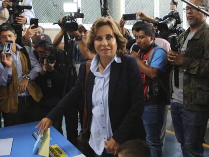 Sandra Torres, tras votar, este domingo.