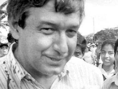 López Obrador, en Guatacalca, el 7 de febrero de 1996, tras el desalojo del bloqueo del pozo petrolero.