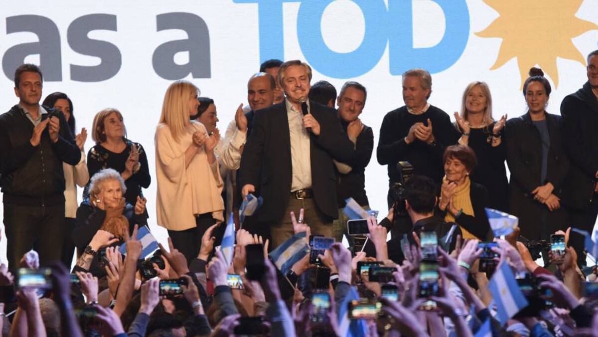 Así es ALBERTO FERNÁNDEZ, el candidato a la presidencia de ARGENTINA que ha derrotado a MACRI en las primarias