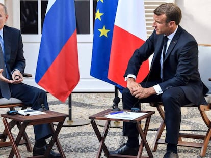 Vladímir Putin y Emmanuel Macron, en su encuentro en Brégançon, en la costa mediterránea francesa, este lunes. En vídeo, declaraciones de Macron.