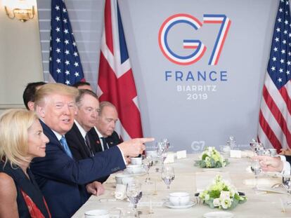 Trump bromea con Johnson en el G7, este domingo. En vídeo, declaraciones de ambos.