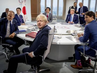 En vídeo, sesión de trabajo de varios líderes mundiales en el marco de la cumbre del G7 en Biarritz (Francia), este domingo.