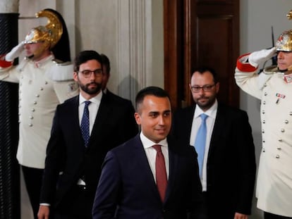 Luigi Di Maio, tras su encuentro con el presidente de la República en el palacio del Quirinal. Nicola Zingaretti anuncia su apoyo a un Gobierno con el M5S en Italia.