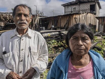Lorenzo García y su esposa Felipa Gálvez, habitantes de Cochoapa.
