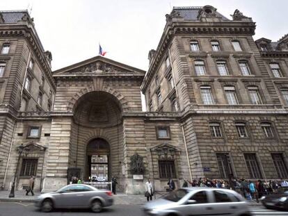 La prefectura de policía de París. En vídeo, la narración del suceso.