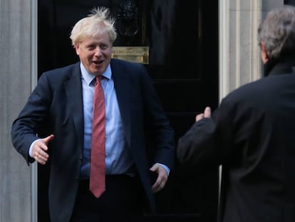 El primer ministro británico, Boris Johnson, recibe al presidente del Parlamento Europeo, David Sassoli, en Downing Street. En vídeo, enfrentamiento entre el Reino Unido y la Unión Europea a causa del Brexit.
