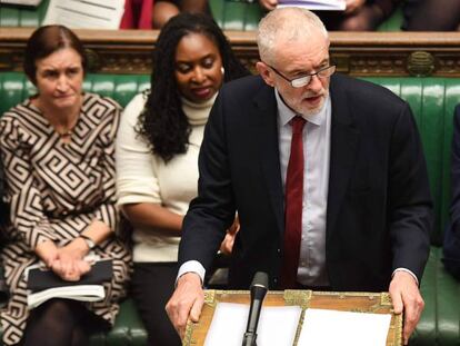 El líder de los laboristas, Jeremy Corbyn, habla este lunes en el Parlamento británico.