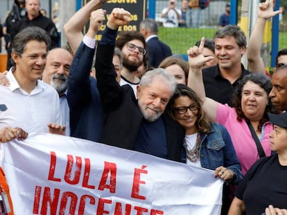 El expresidente Lula da Silva, tras salir de prisión.