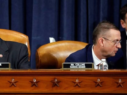 Jerrold Nadler, a la izquierda, y Doug Collins el 13 de diciembre en el Capitolio. POOL REUTERS. En vídeo, los testimonios de los testigos ante el Comité de Inteligencia del Congreso. EPV