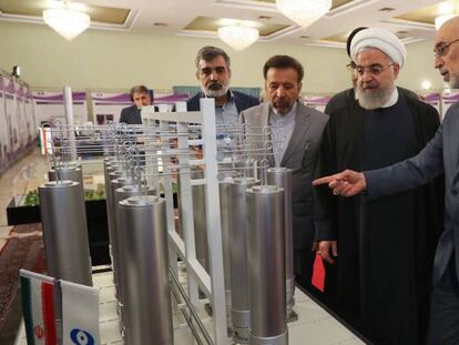 El director de la agencia nuclear iraní muestra tecnología atómica al presidente Hasan Rohani. En vídeo, declaraciones de Josep Borrell, alto representante de Política Exterior en la UE.