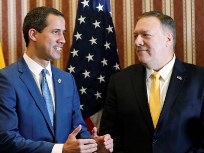 Guaidó y Pompeo tras su reunión en Bogotá.