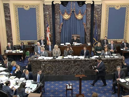 El Senado, adaptado para acomodar a las partes del juicio del 'impeachment'. En vídeo, resumen de la primera sesión de debates del 'impeachment'.
