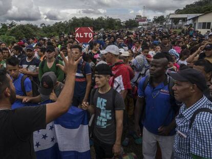 La última caravana migrante en Tabasco. En video, el presidente de México negando haber impedido acceso a las ONG.