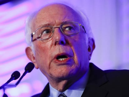 Bernie Sanders, durante una charla en Carolina del Sur. En vídeo, los ataques de los candidatos a Sanders durante el debate en CBS News.