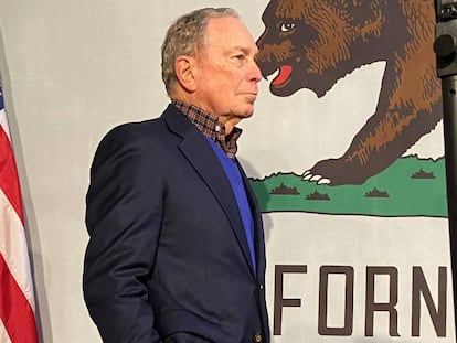 Michael Bloomberg en un evento en Oakland, California, en enero. En vídeo, perfil del candidato demócrata.