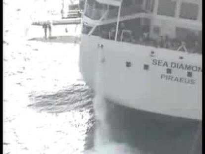Al menos dos personas se encuentran desaparecidas tras el hundimiento esta madrugada del crucero "Sea Diamond" en la isla griega de Santorini.