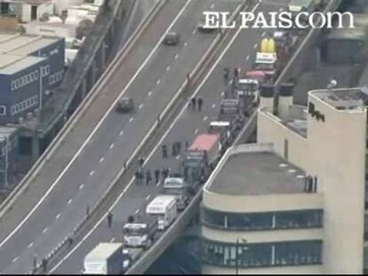Cientos de camiones se han dado cita en Londres, paralizando el tráfico como protesta a los altos precios que está alcanzando el petróleo.