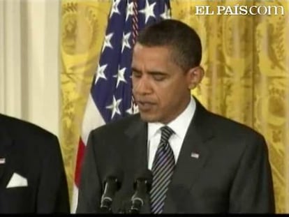 "Será política de mi Administración revertir nuestra dependencia del petróleo extranjero mientras construimos una nueva economía energética que creará millones de empleos". De esta manera, el presidente de Estados Unidos, Barack Obama, ha sentenciado que durante su Gobierno reducirá la dependencia del petróleo e impulsará el uso de energías de bajo consumo como medio para combartir el cambio climático.