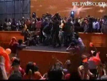 Unos 4.000 "fujimoristas" marcharon en Lima en protesta por la condena al ex presidente Alberto Fujimori y asistieron a un mitin en el que la congresista Keiko Fujimori, hija del ex mandatario, calificó de "injusta" la sentencia.