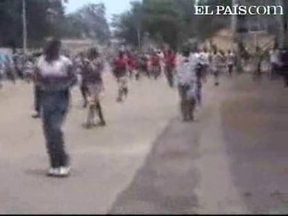 La manifestación pacífica organizada por la oposición a la junta militar que gobierna el país acabó en tragedia.