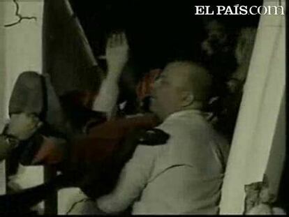 El edificio de las Naciones Unidas en Puerto Príncipe ha quedado destrozado tras el terremoto. Hay 150 trabajadores de Naciones Unidas desaparecidos, incluida la jefa, Hedi Annabi. Los Cascos Azules y voluntarios han ayudado la pasada noche para rescatar a los supervivientes en el edificio.