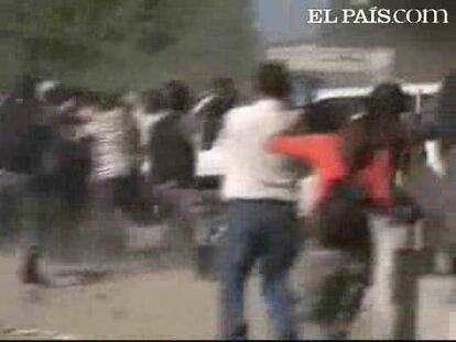 Terribles imágenes se han grabado en los alrededores del aeropuerto donde está aumentando la inseguridad.