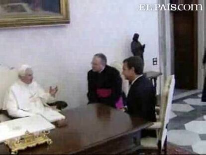 El Papa Benedicto XVI ha recibido esta mañana en audiencia al presidente del Gobierno, José Luis Rodríguez Zapatero. El pontífice ha saludado en español a Zapatero al comienzo del encuentro a lo que el presidente del Ejecutivo ha respondido alabando su "excelente" acento.