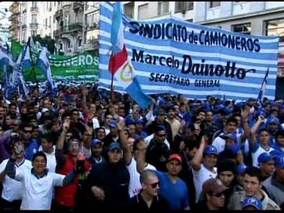 Los sindicatos toman la Plaza de Mayo contra Cristina Fernández