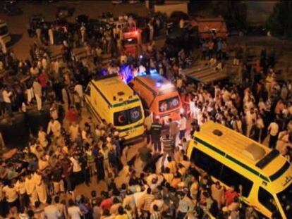 Un ataque terrorista mata
a 16 policías egipcios en el Sinaí