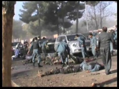 Decenas de muertos en un ataque suicida en una mezquita de Afganistán