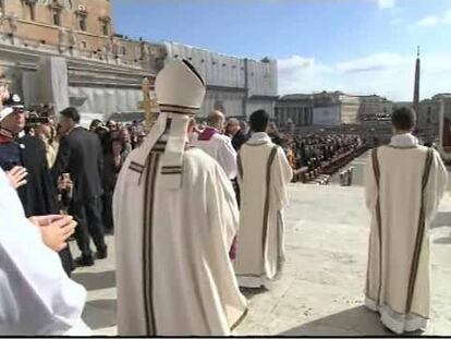 “Benedicto XVI era más cabeza y Francisco es más corazón”