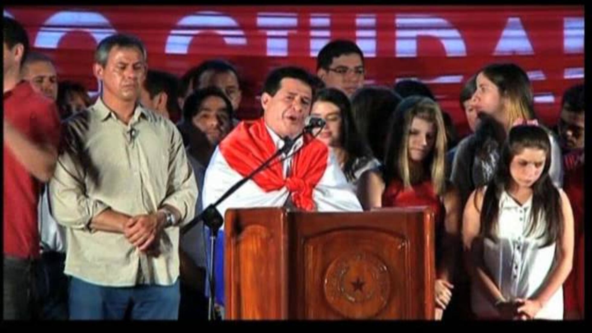 El conservador Horacio Cartes gana las presidenciales de Paraguay