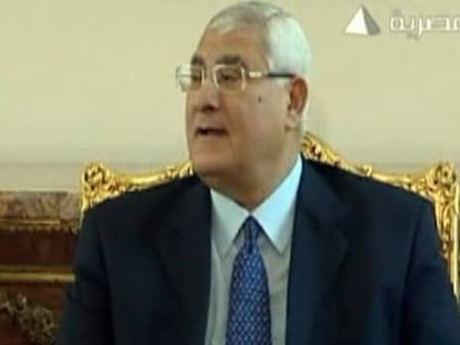 El Gobierno interino de Egipto trata de afianzarse con medidas de urgencia