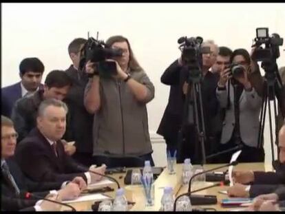 Irán y Rusia se reúnen para discutir el programa nuclear de Teherán