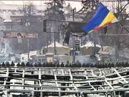 Las protestas se mantienen en las calles de Kiev.