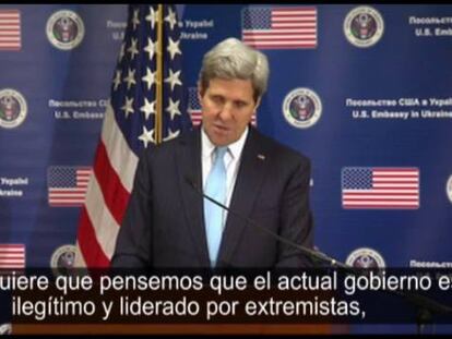 El secretario de Estado de EE UU, John Kerry, en su visita del martes a Kiev.
