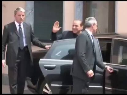 Silvio Berlusconi comienza a trabajar en un geriátrico.