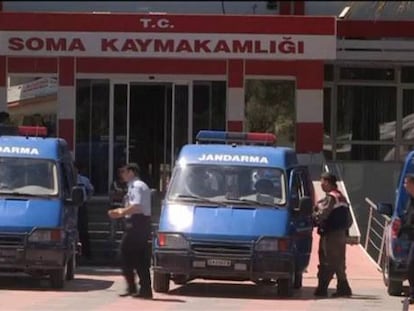 Tres imputados por la tregedia de la mina en Soma, Turquía.