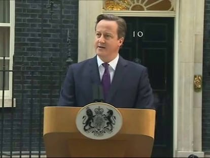 Cameron faz seu pronunciamento em Downing Street.
