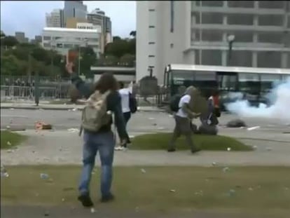 Más de 200 heridos en una protesta de profesores en Brasil